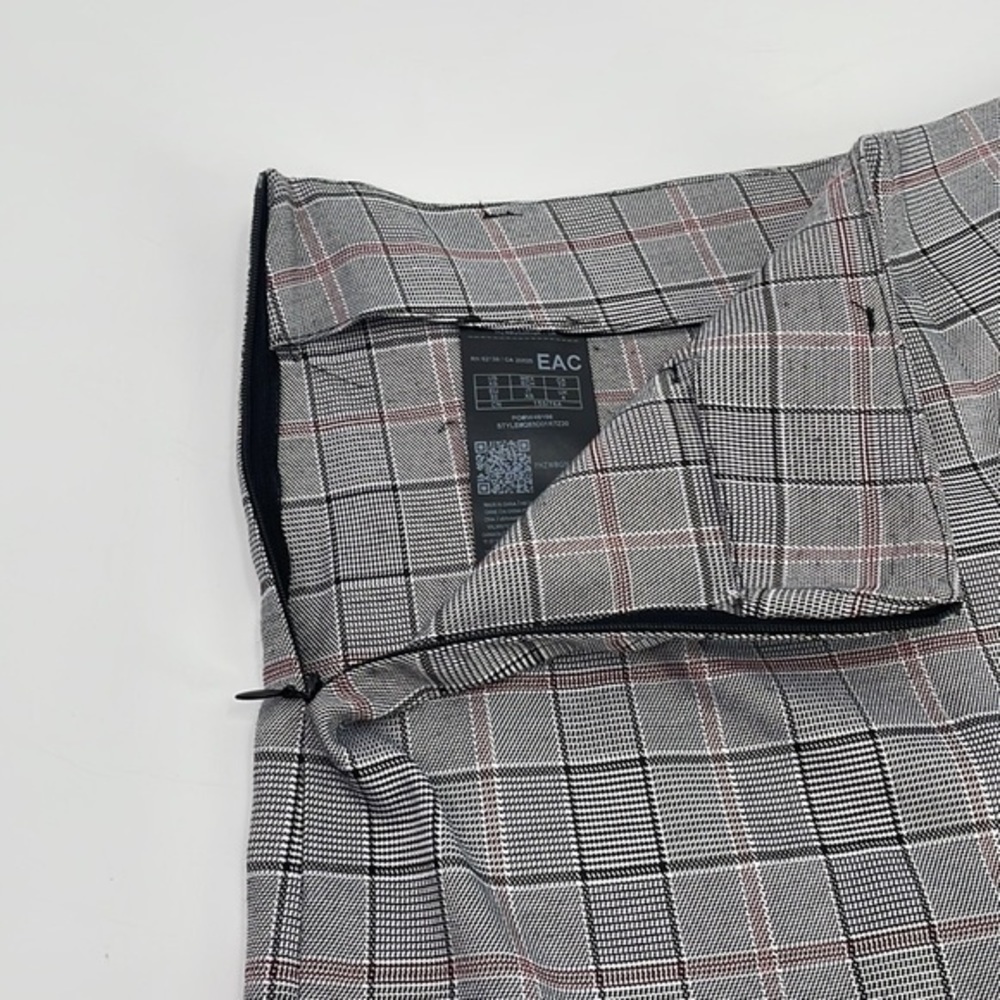 UEC Guess plaid high waisted mini skort size XS - Picture 6 of 7